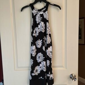 Mud Pie Black and White Floral dress with bow tie at neck - Small